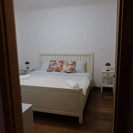 Irina Apartament *
